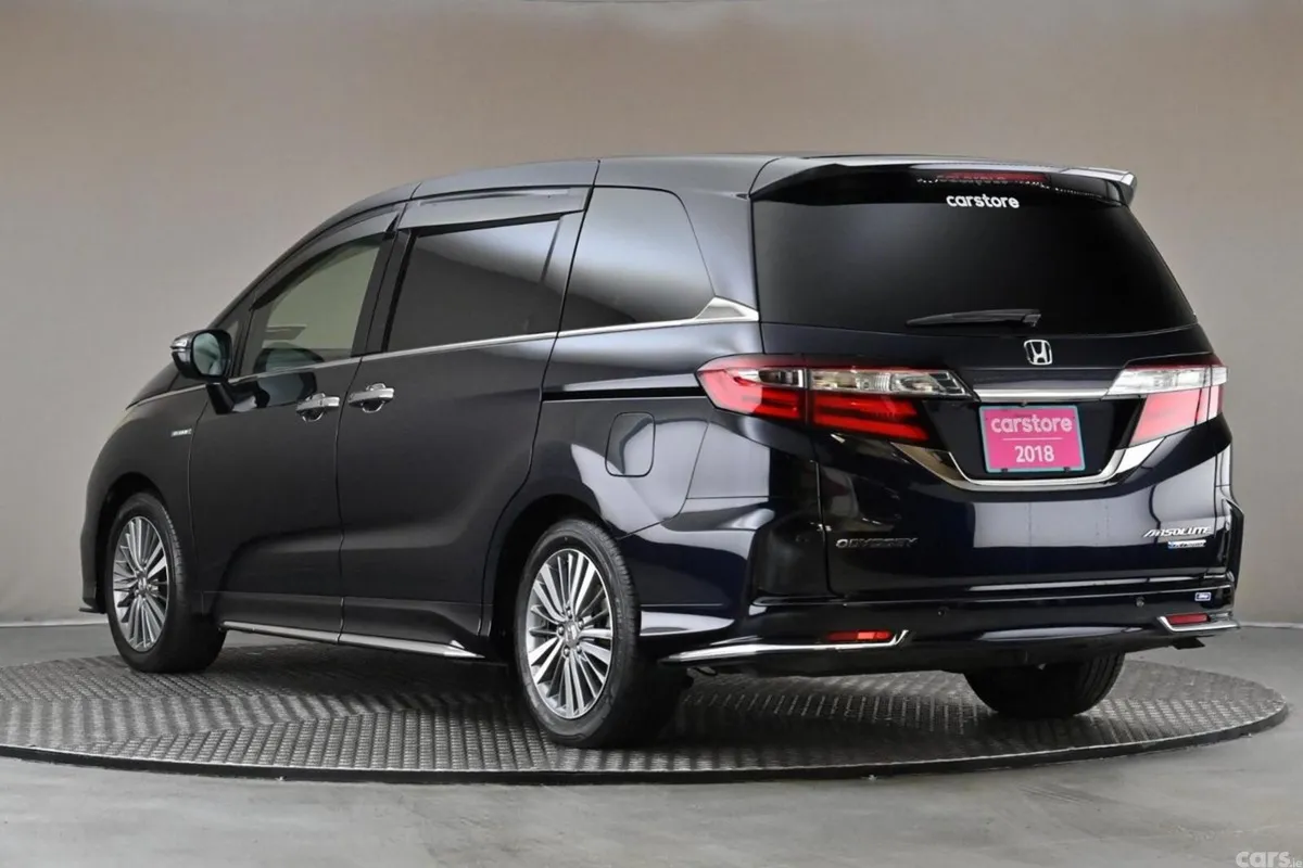 Honda Odyssey MPV, Petrol Hybrid, 2018, Blue