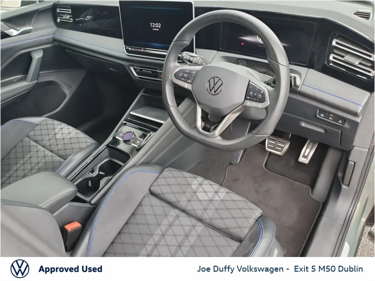 Volkswagen Tiguan SUV, Petrol Hybrid, 2025, Green