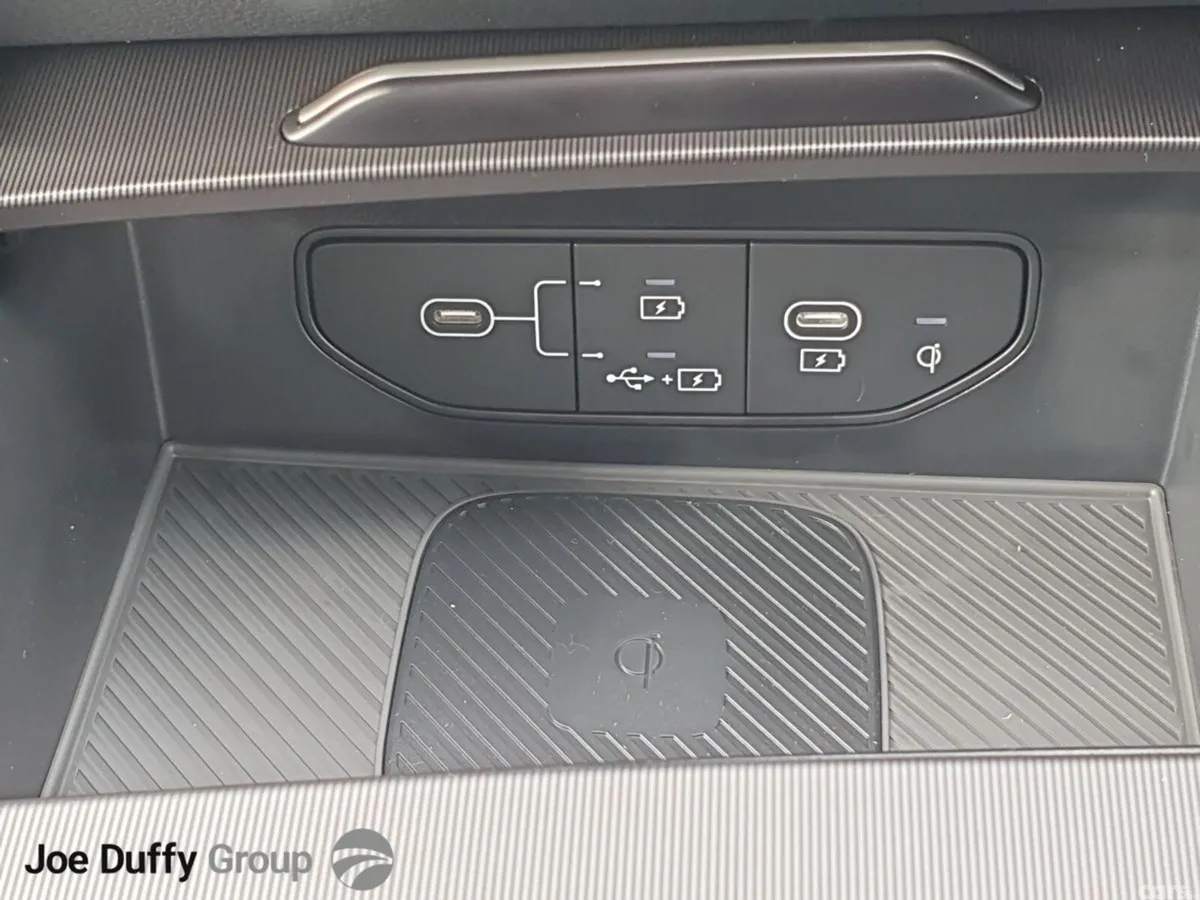Kia Sportage SUV, Petrol Hybrid, 2026, Red