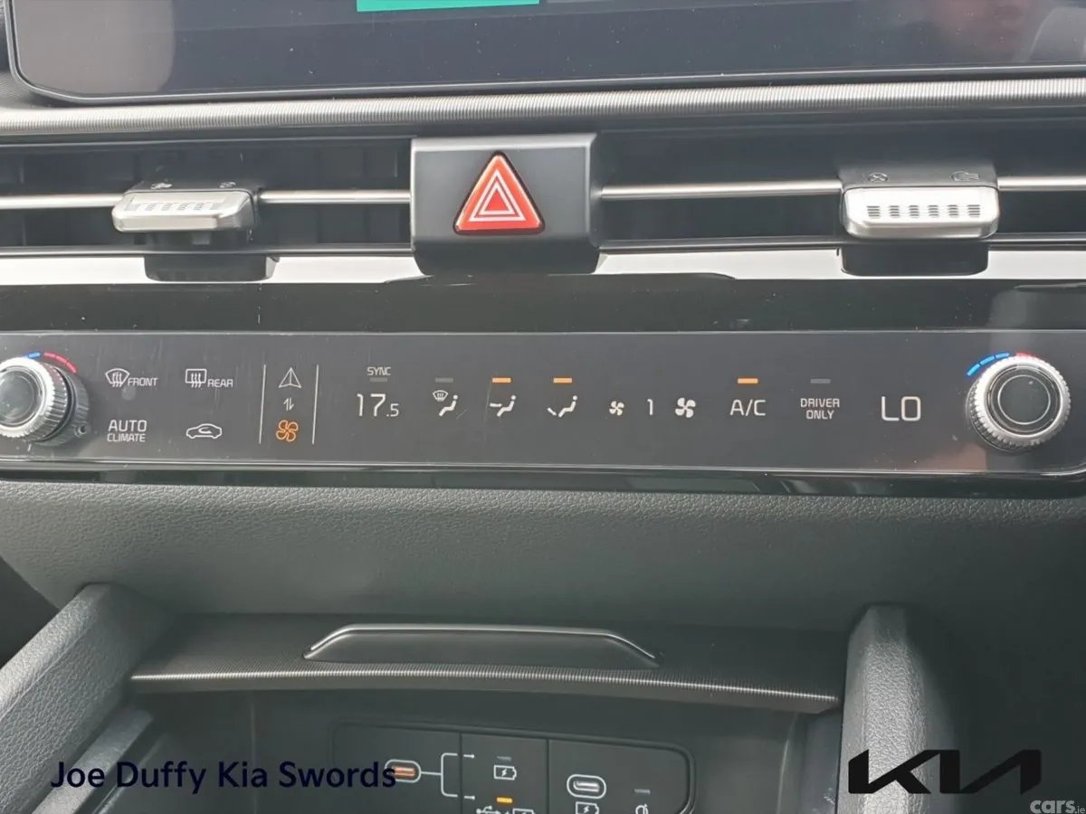 Kia Sportage SUV, Petrol Hybrid, 2026, Red