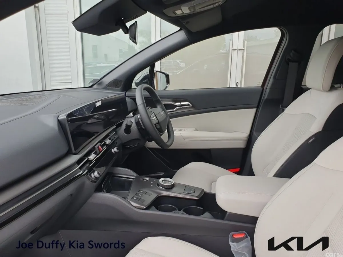 Kia Sportage SUV, Petrol Hybrid, 2026, Red