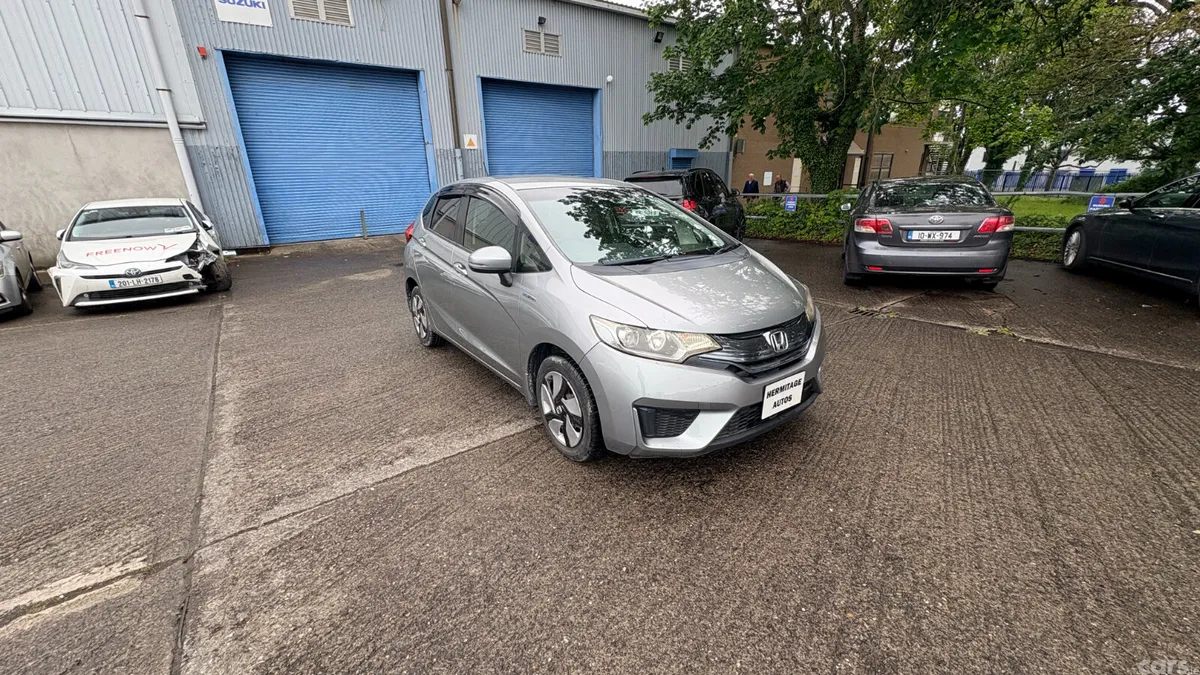 Honda Fit Hatchback, Petrol Hybrid, 2014, Silver