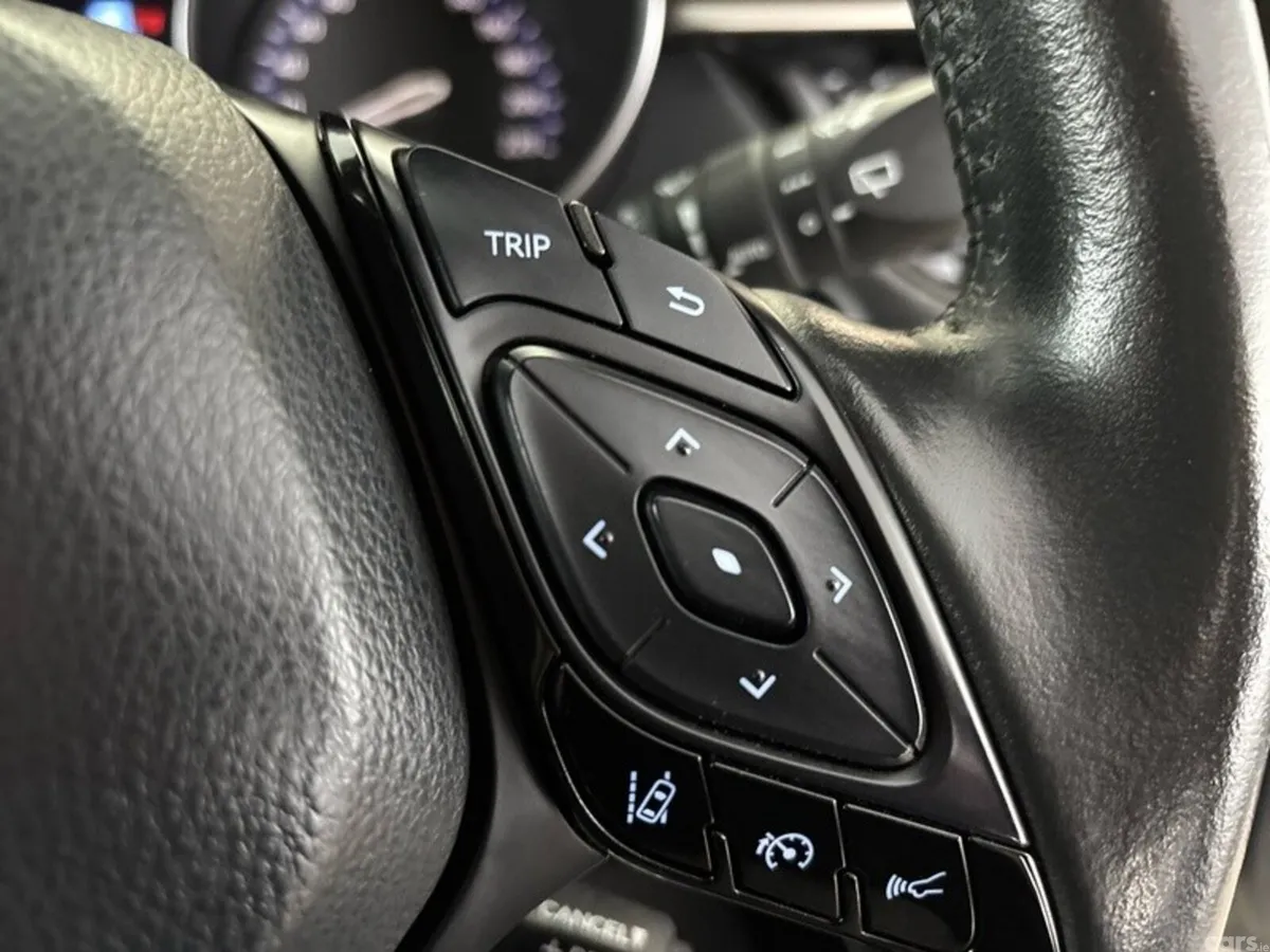 Toyota C-HR SUV, Petrol Hybrid, 2022, Black