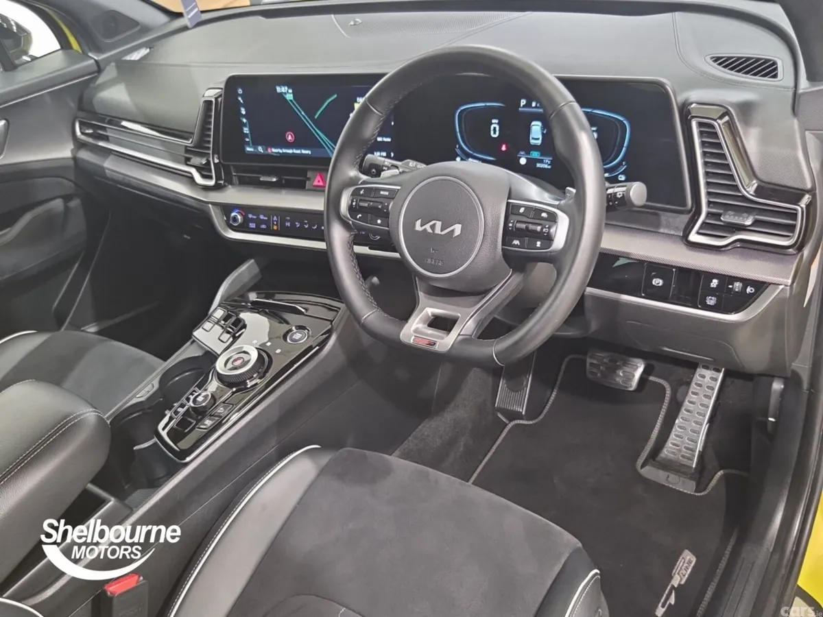 Kia Sportage Estate, Petrol Hybrid, 2023, Yellow