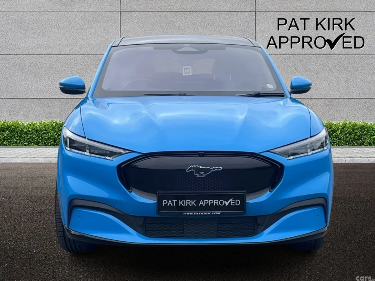 Ford Mustang Mach-E Hatchback, Electric, 2021, Blue