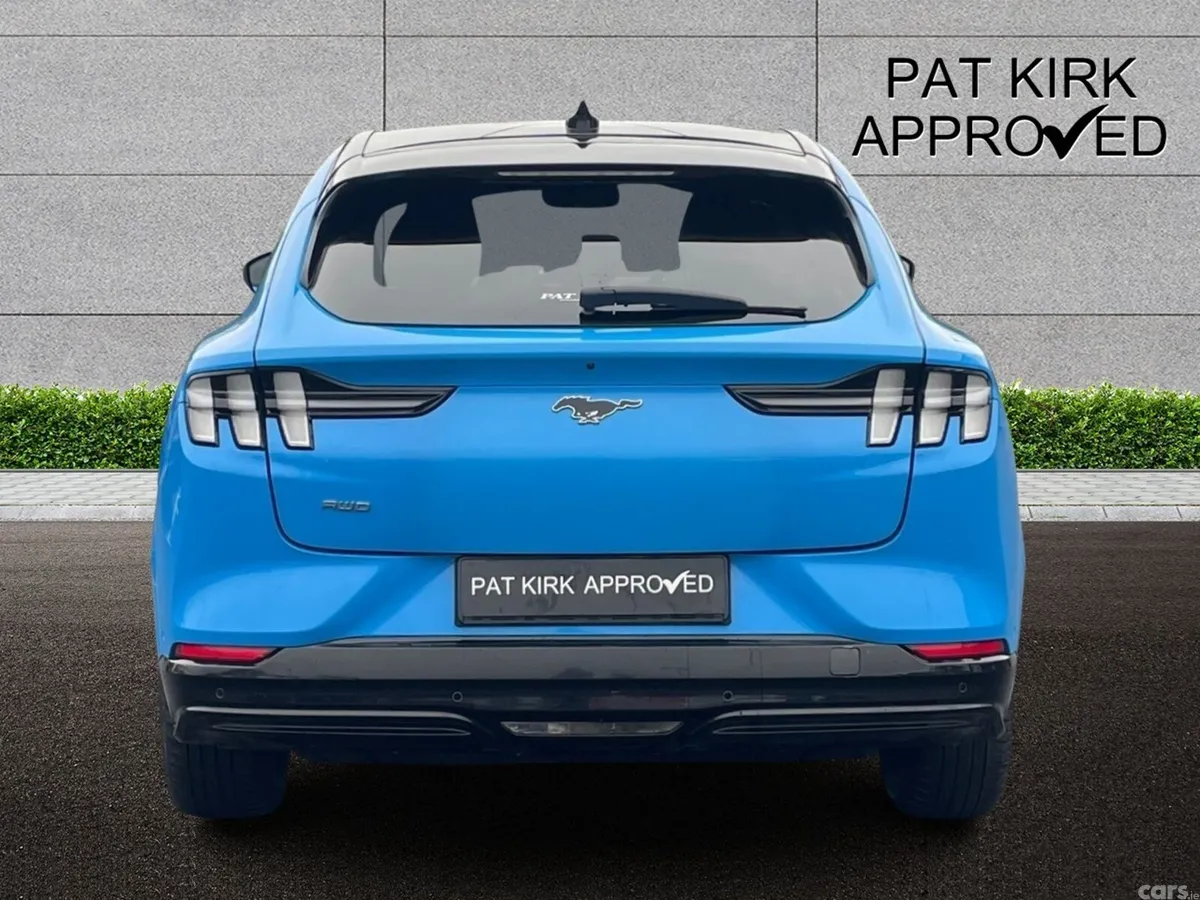 Ford Mustang Mach-E Hatchback, Electric, 2021, Blue