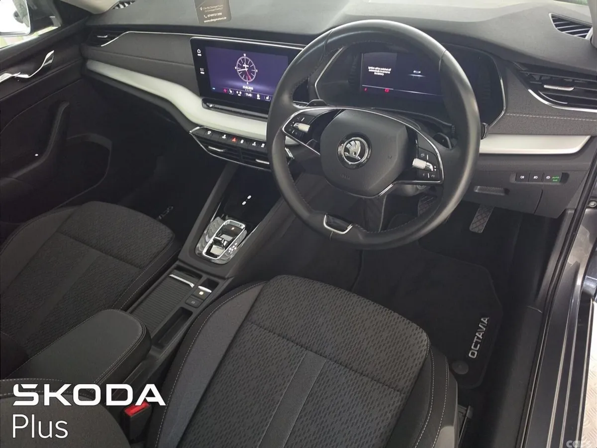 Skoda Octavia Saloon, Diesel, 2024, Grey