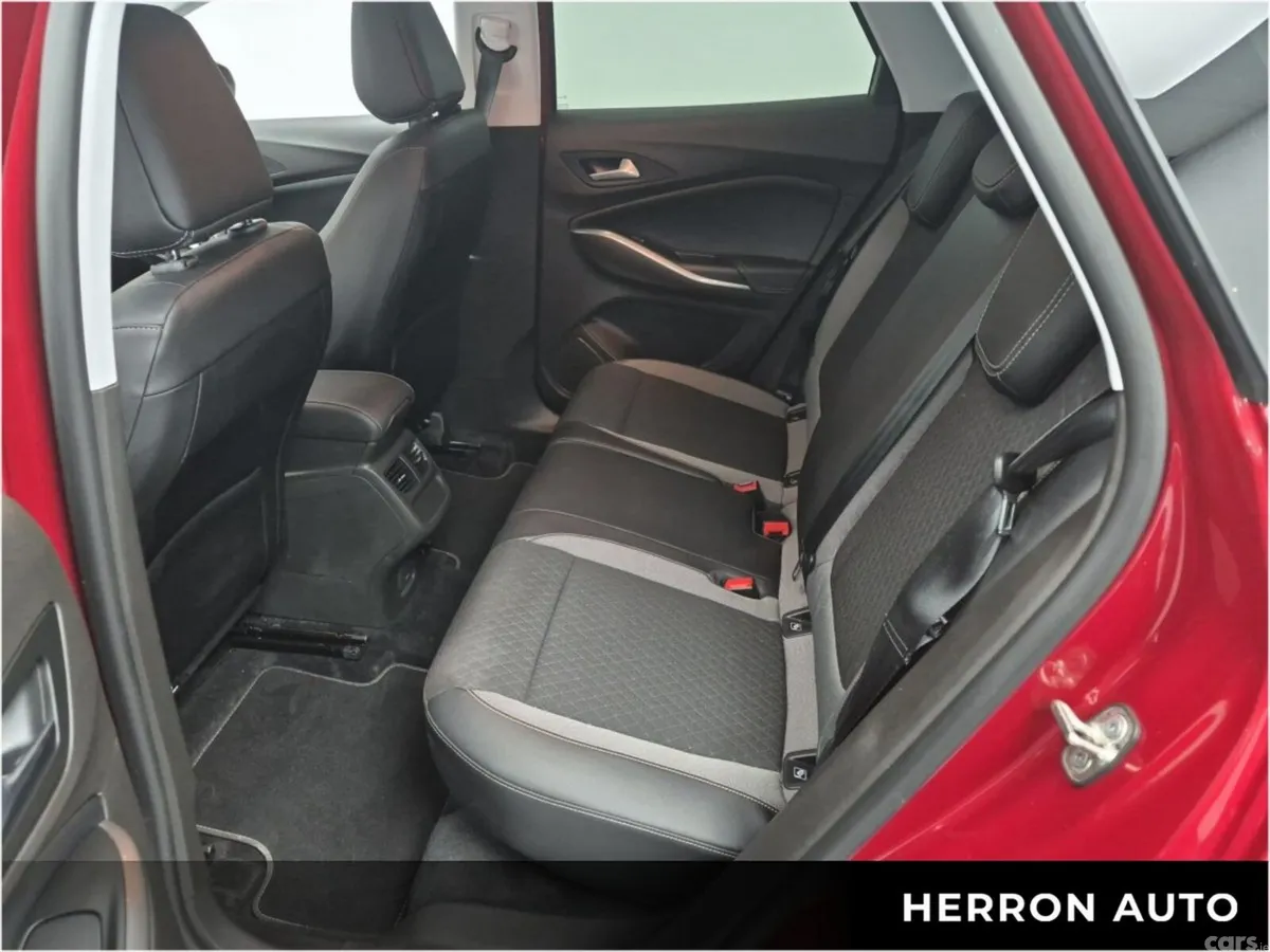 Opel Grandland SUV, Petrol, 2023, Red