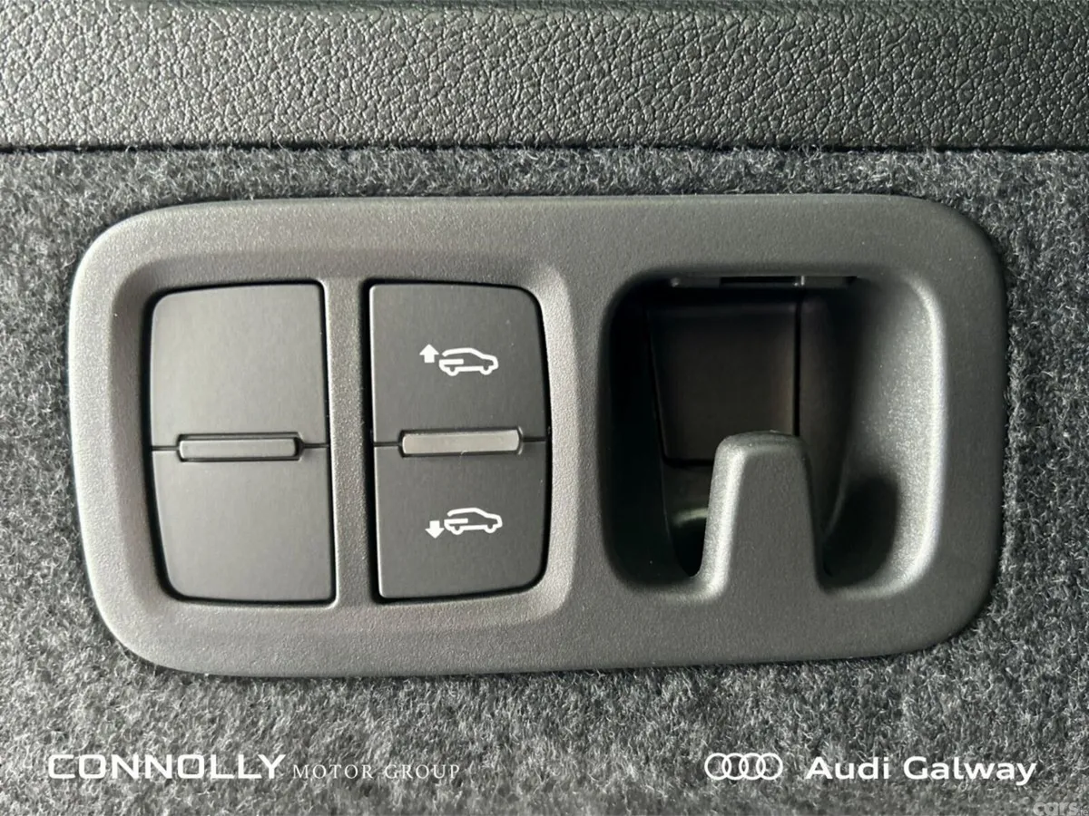 Audi Q7 SUV, Petrol Plug-in Hybrid, 2027, Grey