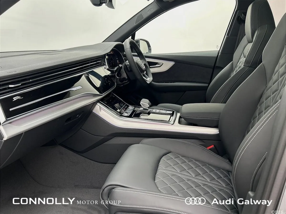 Audi Q7 SUV, Petrol Plug-in Hybrid, 2027, Grey