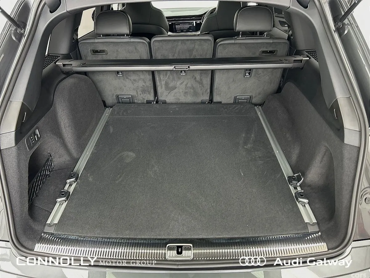 Audi Q7 SUV, Petrol Plug-in Hybrid, 2027, Grey