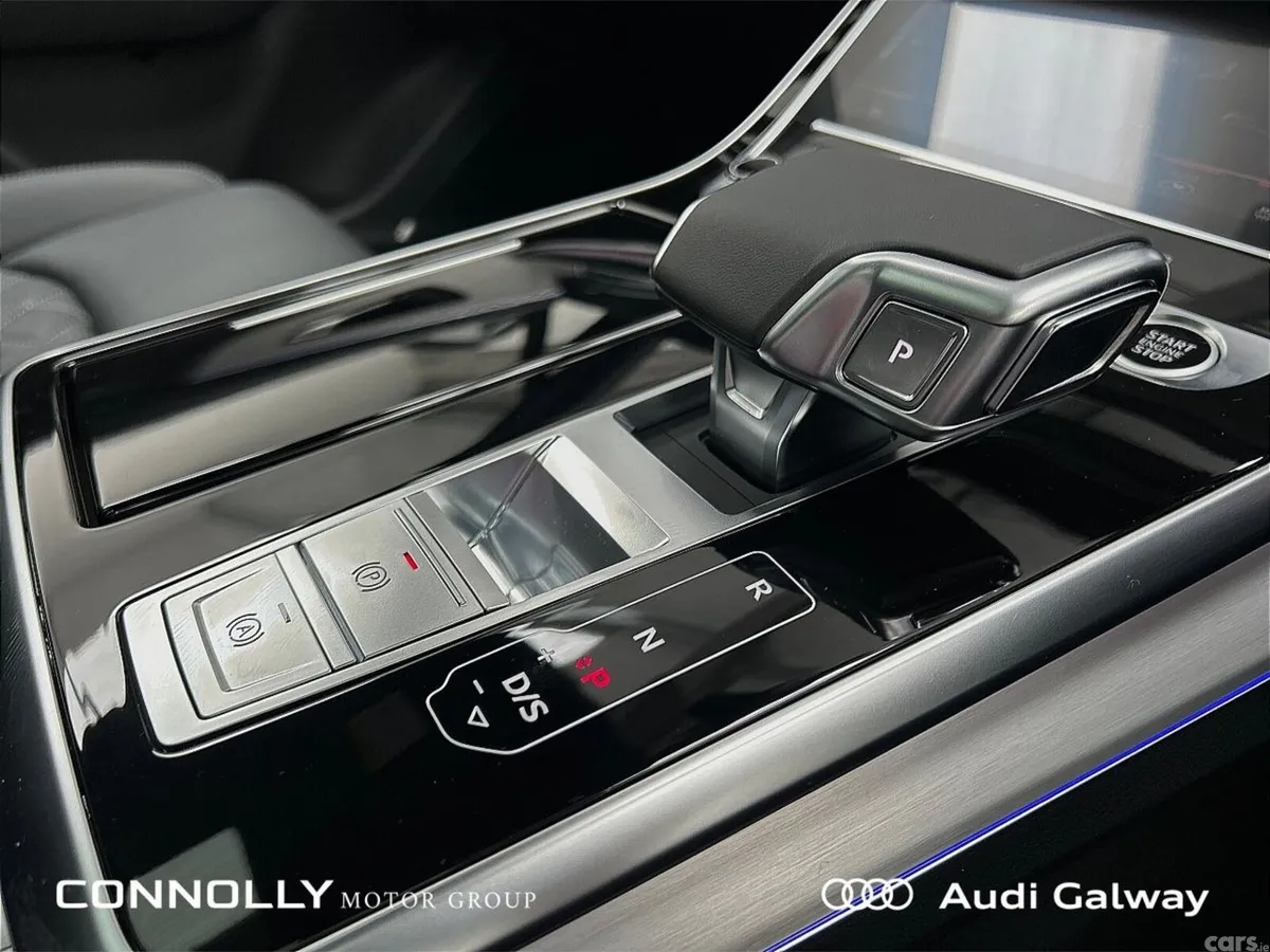 Audi Q7 SUV, Petrol Plug-in Hybrid, 2027, Grey