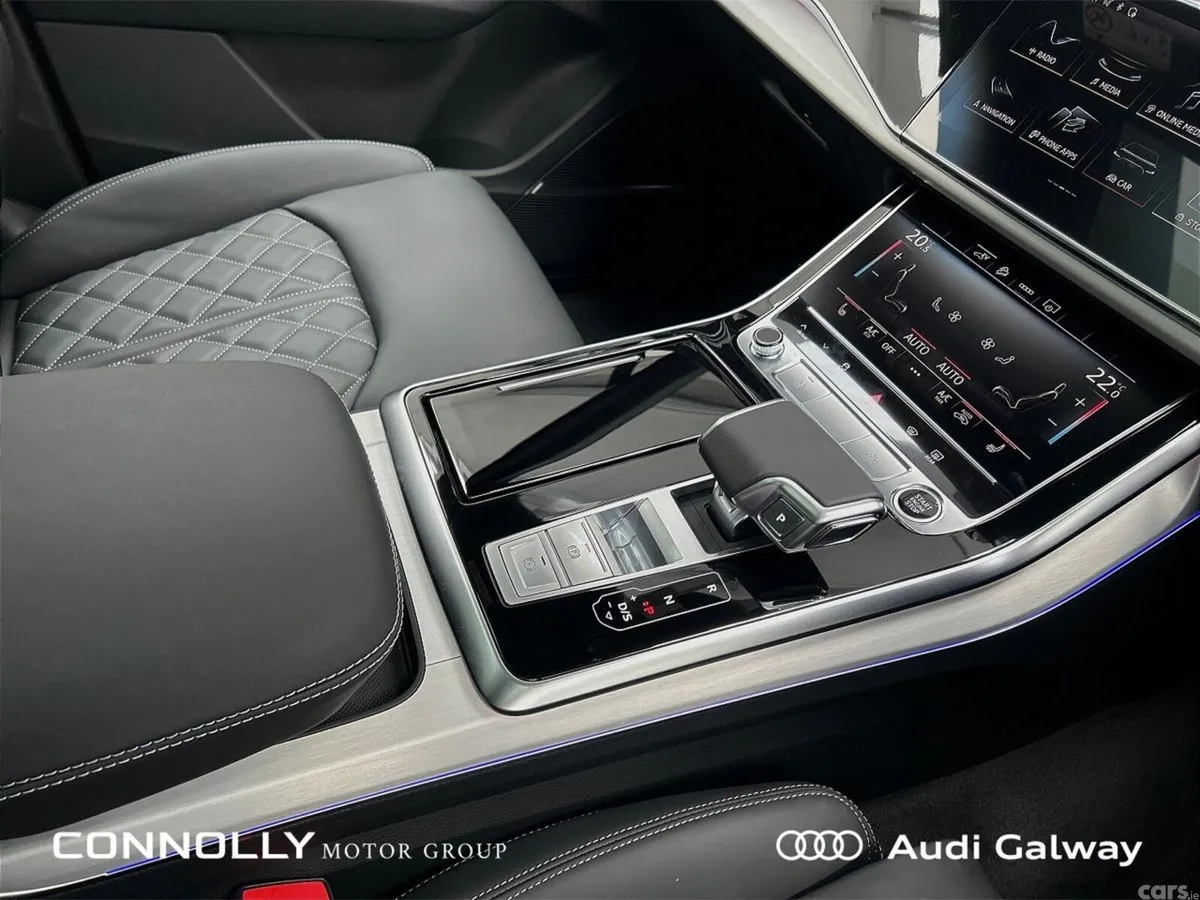 Audi Q7 SUV, Petrol Plug-in Hybrid, 2027, Grey