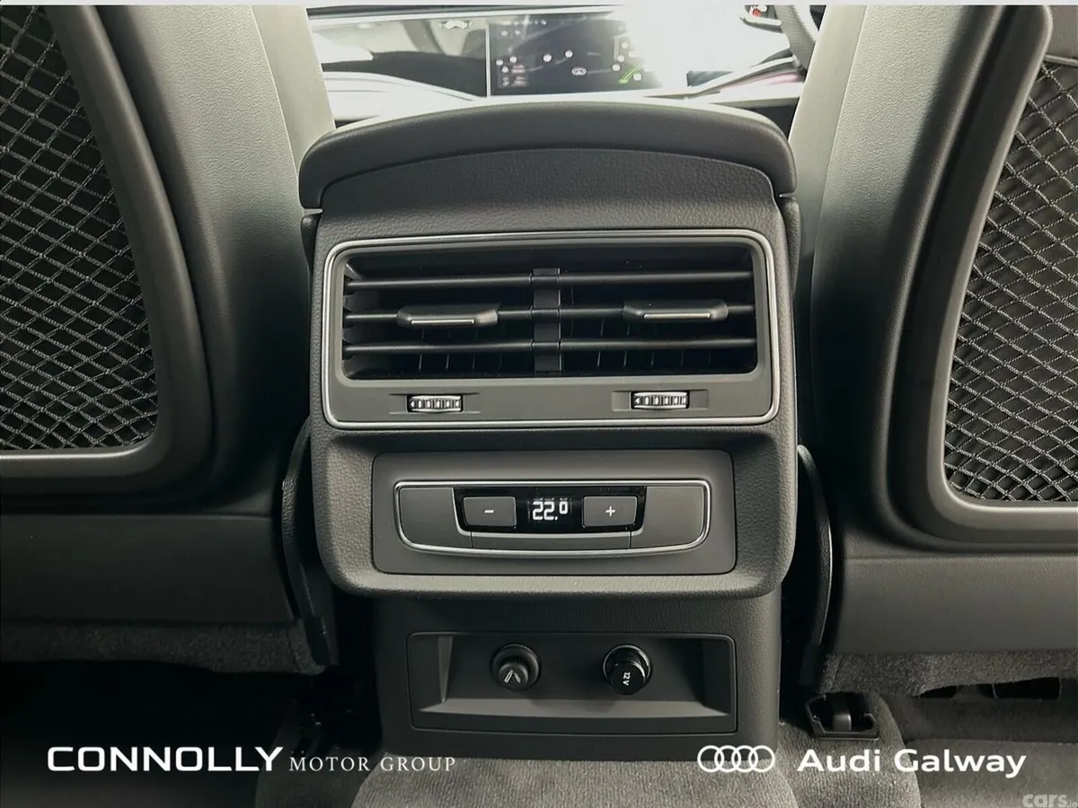 Audi Q7 SUV, Petrol Plug-in Hybrid, 2027, Grey
