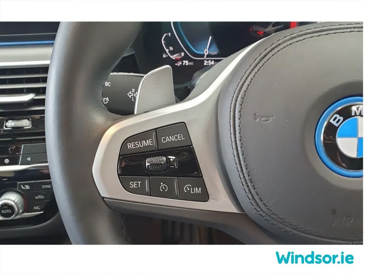 BMW 5-Series Saloon, Petrol Plug-in Hybrid, 2022, Grey