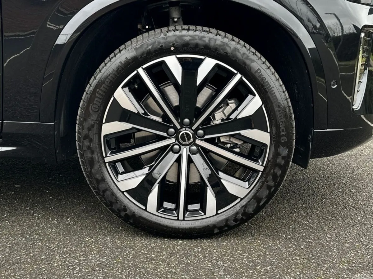 Volvo XC90 SUV, Petrol Plug-in Hybrid, 2026, Black