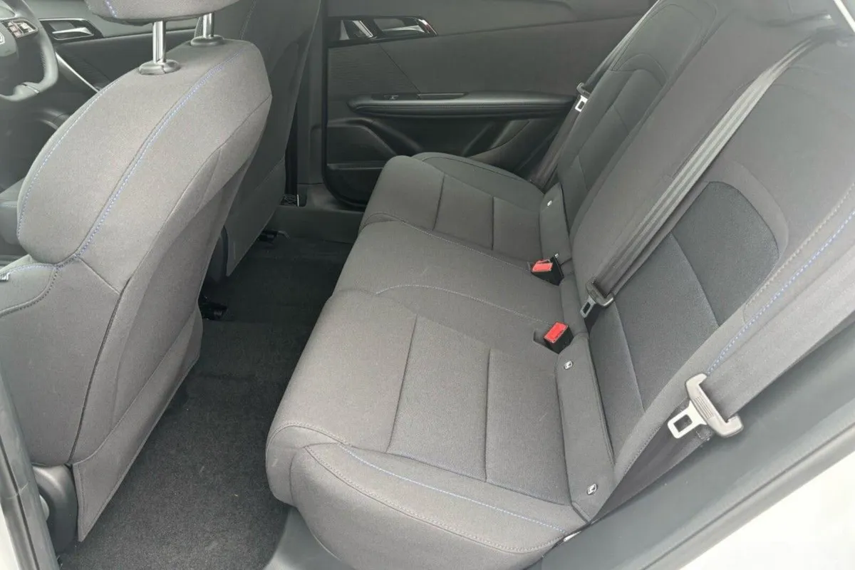 MG MG4 Hatchback, Electric, 2026, Grey