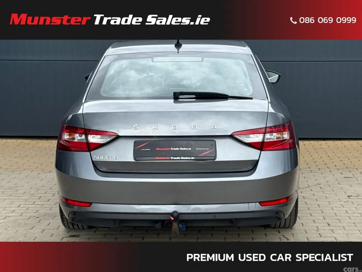 Skoda Superb Saloon, Diesel, 2022, Grey