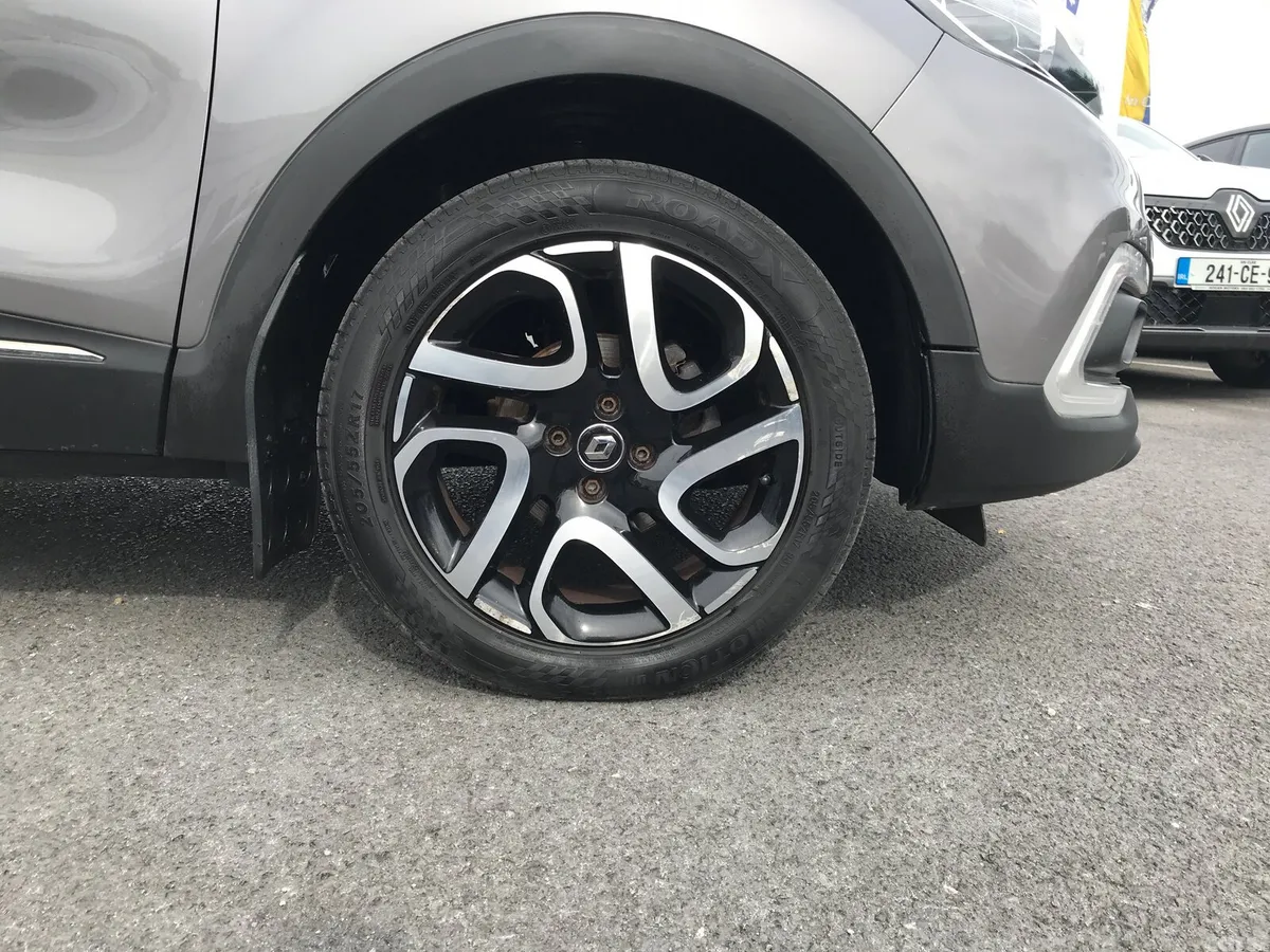 Renault Captur Hatchback, Petrol, 2018, Grey