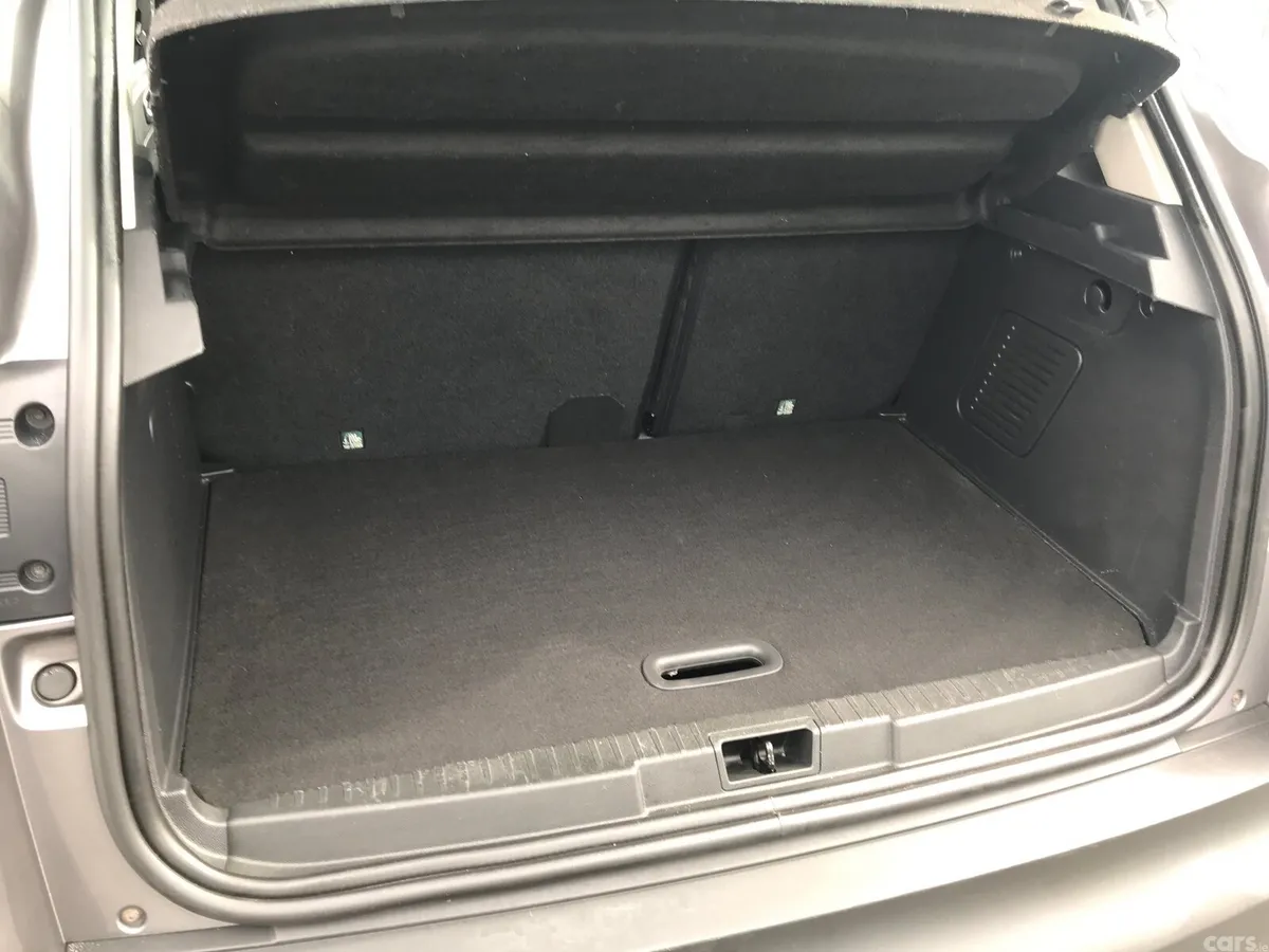 Renault Captur Hatchback, Petrol, 2018, Grey