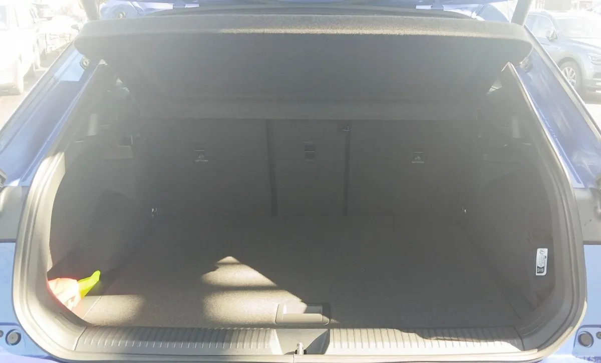 Volkswagen T-Roc SUV, Petrol, 2026, Blue