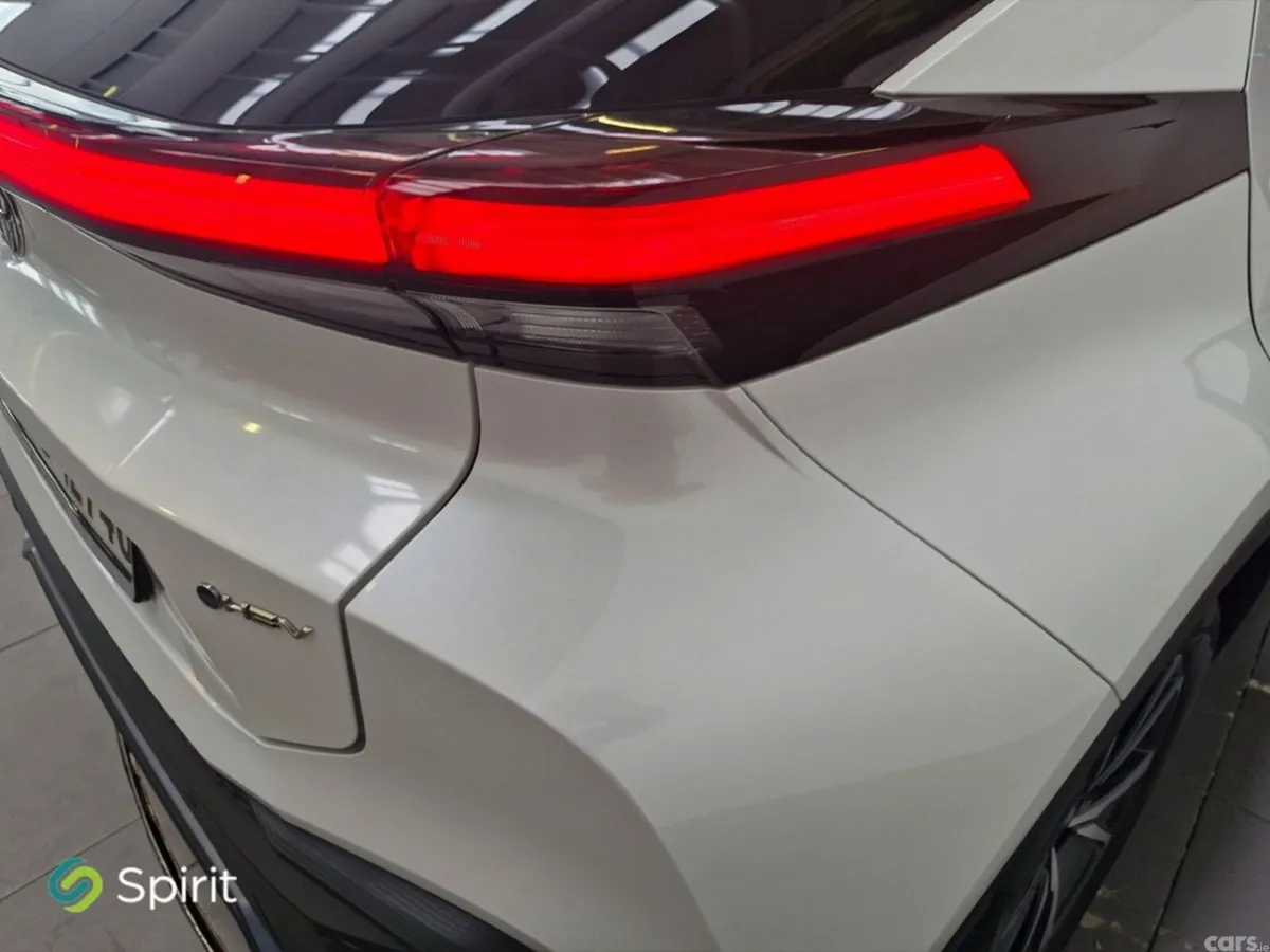 Toyota C-HR Hatchback, Petrol Hybrid, 2024, White