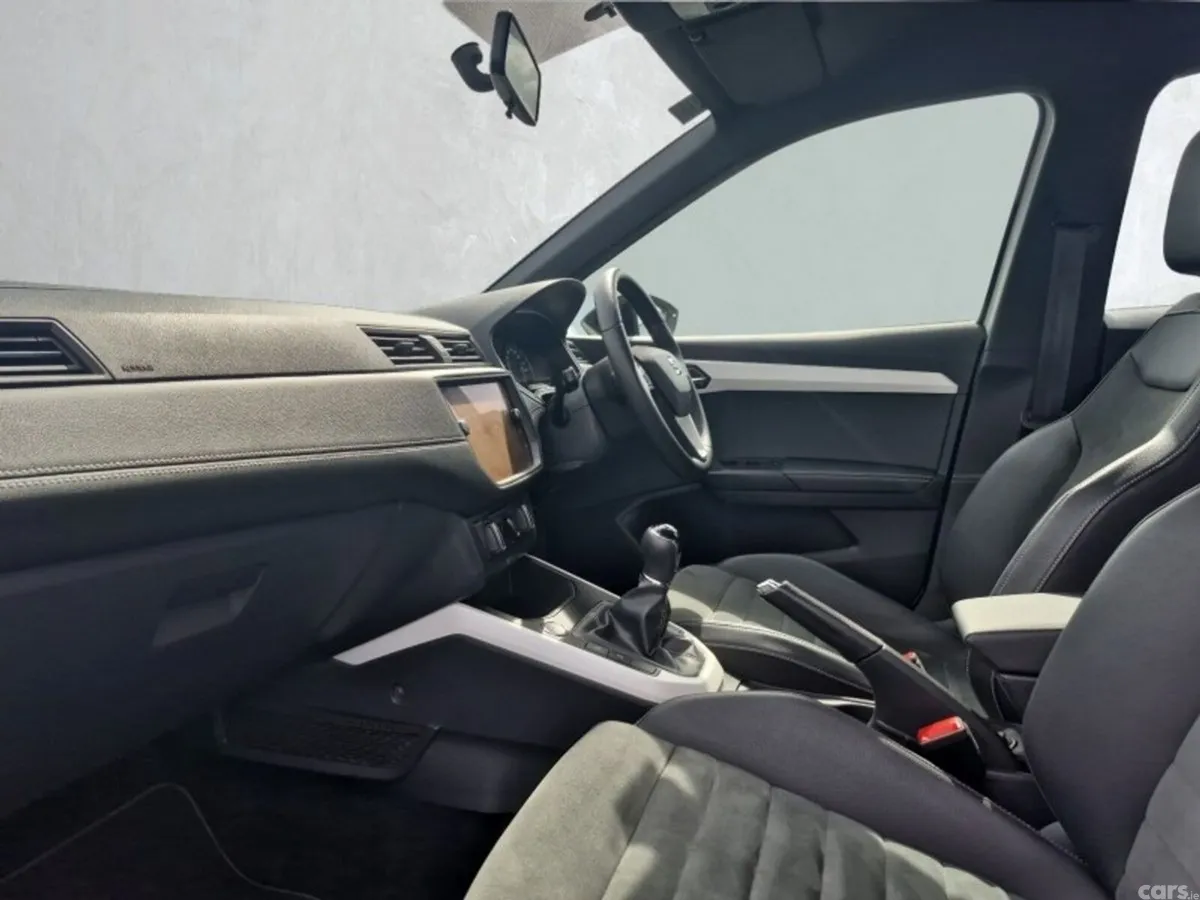 SEAT Arona SUV, Petrol, 2019, White