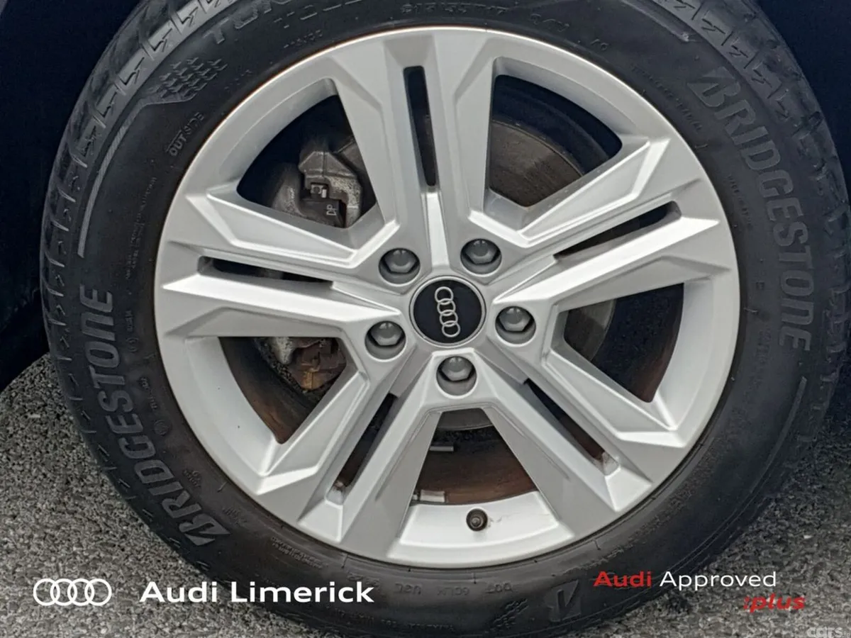 Audi Q2 SUV, Petrol, 2023, White