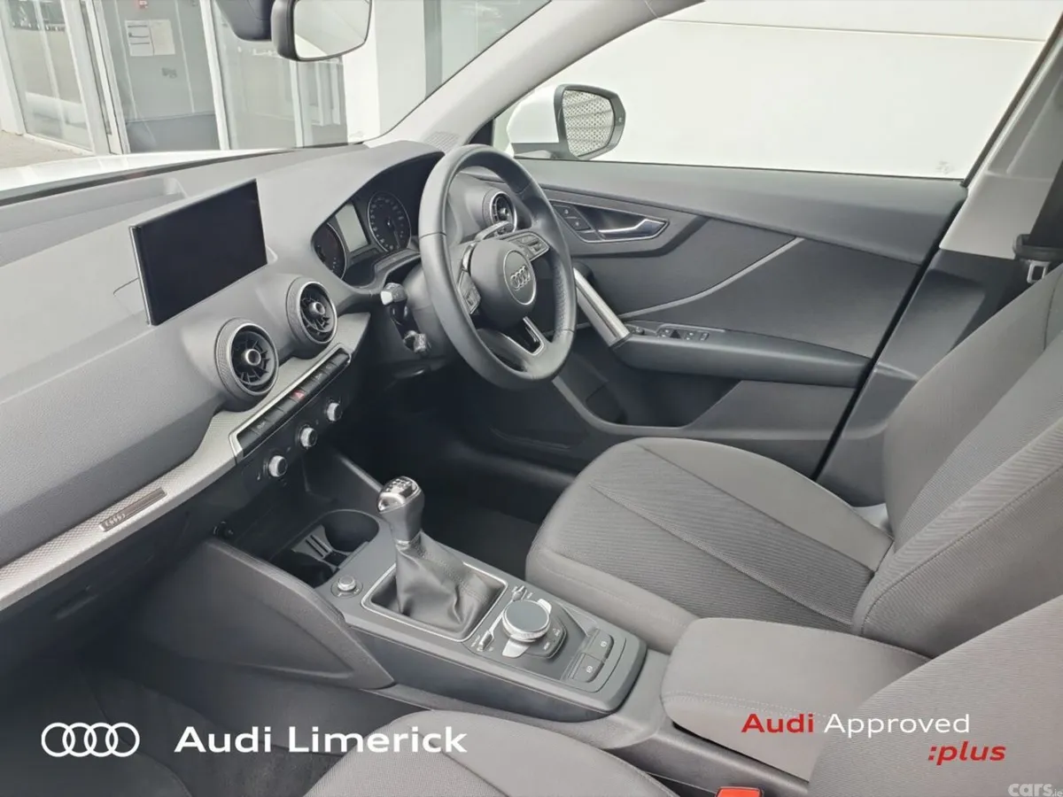Audi Q2 SUV, Petrol, 2023, White