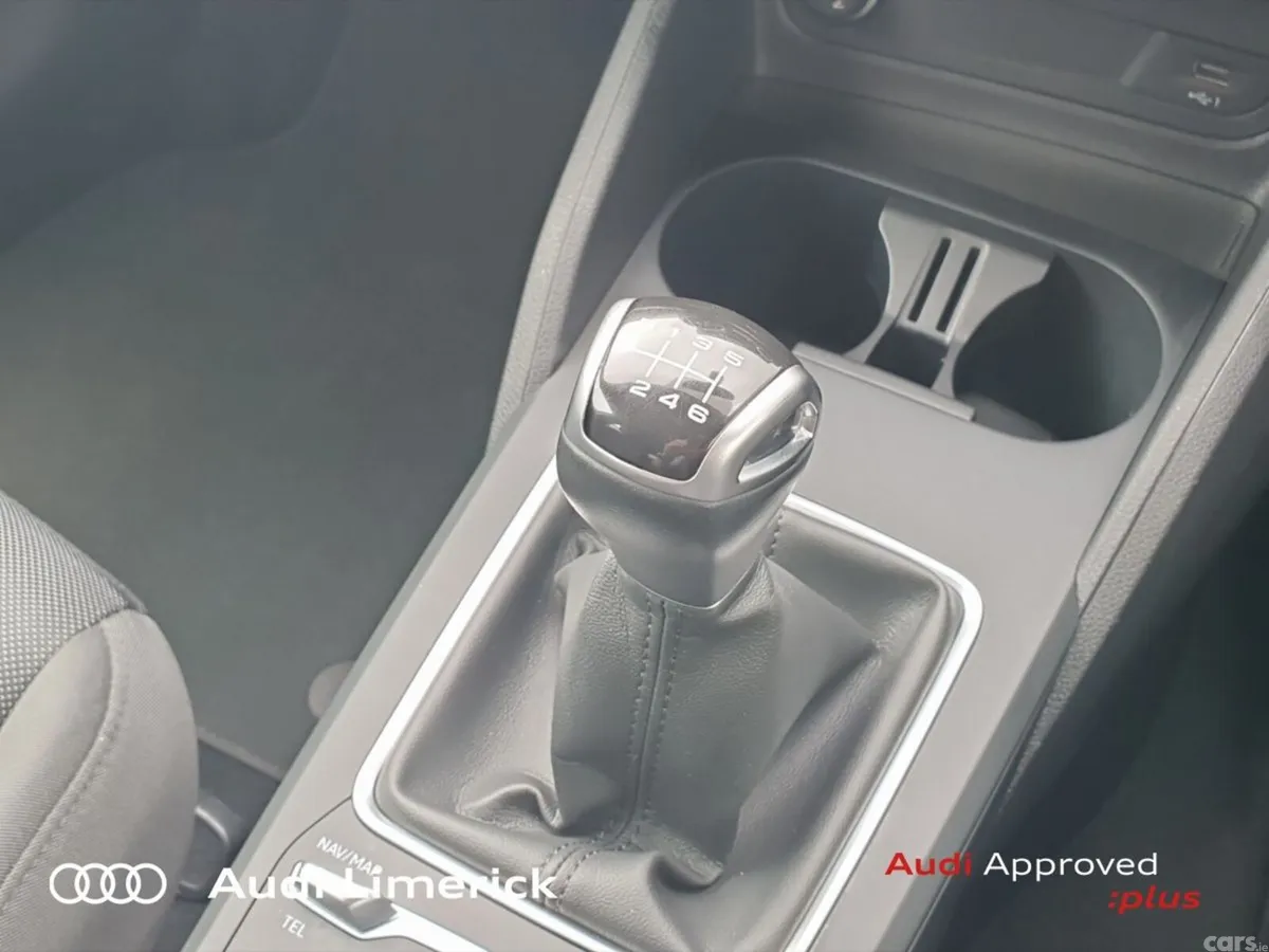 Audi Q2 SUV, Petrol, 2023, White