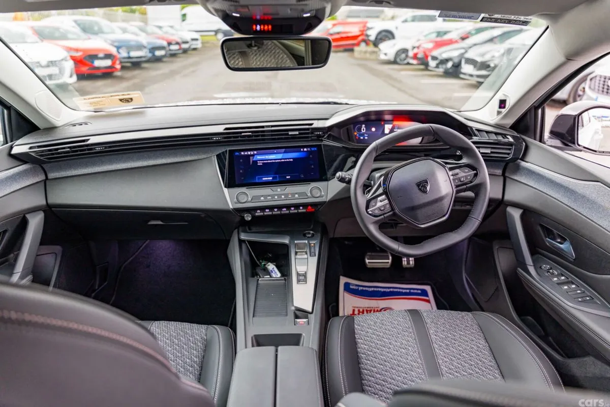 Peugeot 408 Hatchback, Petrol, 2026, White