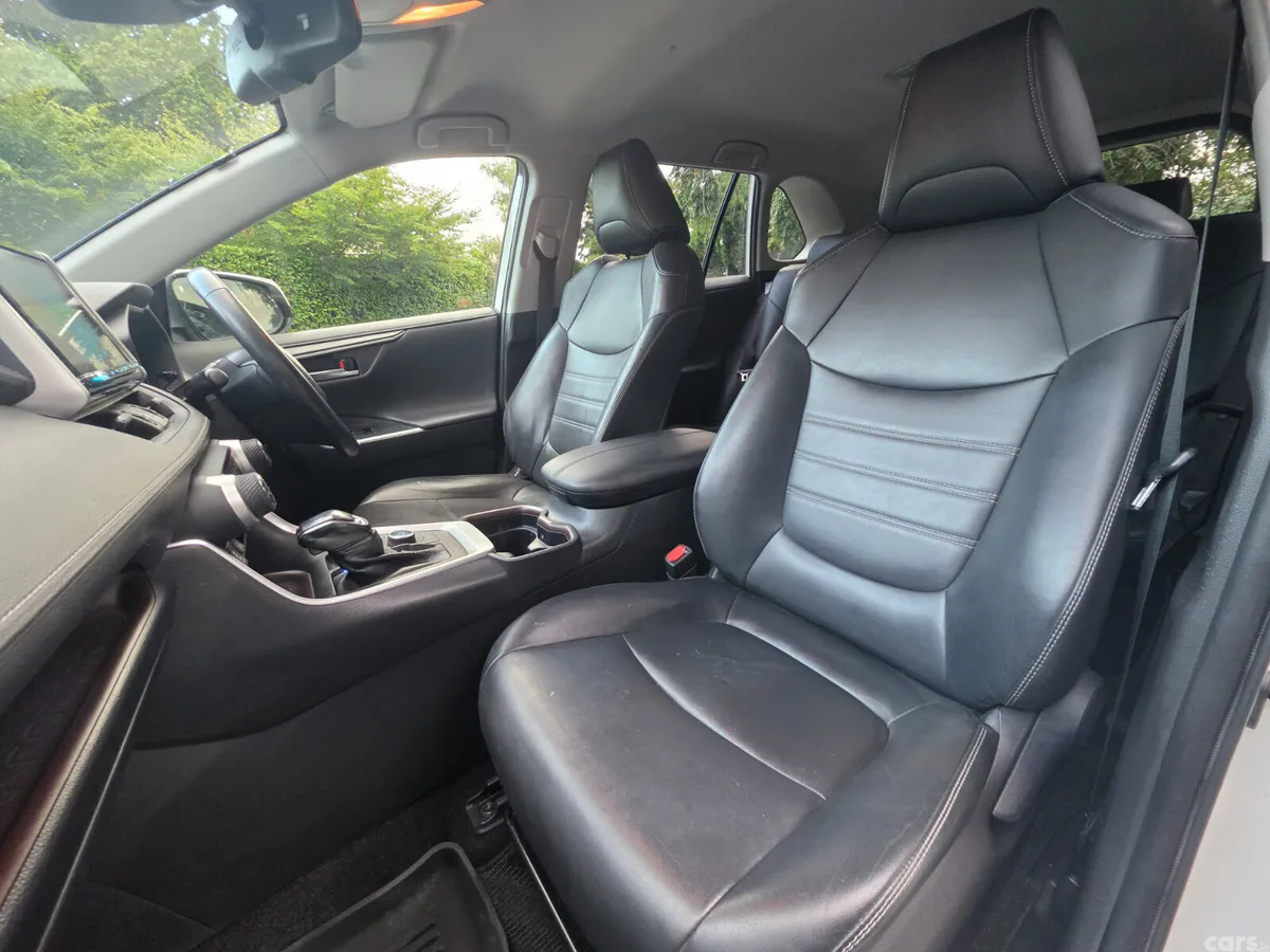 Toyota RAV4 SUV, Petrol Hybrid, 2020, White