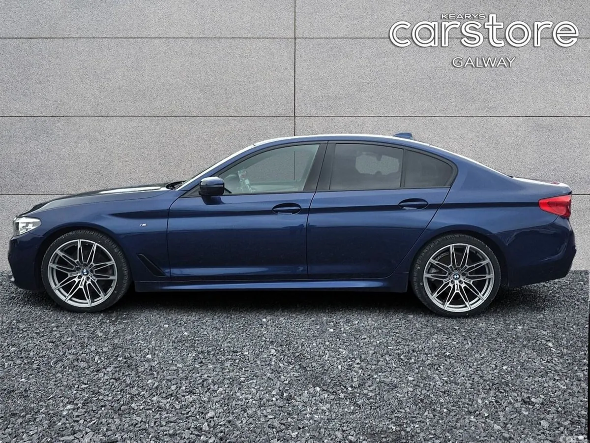 BMW 5-Series Saloon, Diesel, 2019, Blue