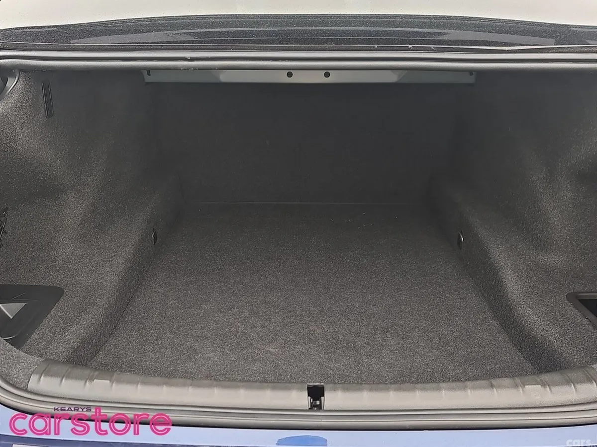 BMW 5-Series Saloon, Diesel, 2019, Blue