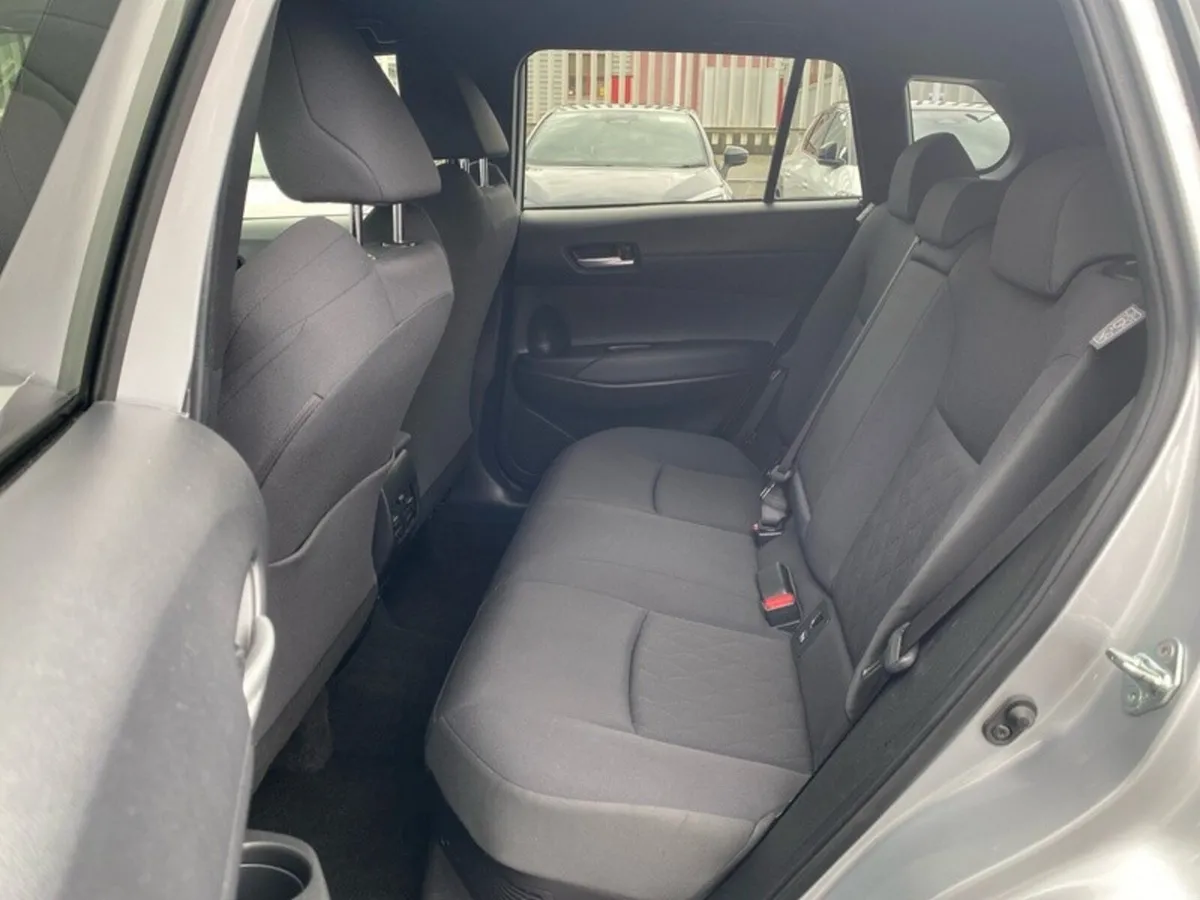 Toyota Corolla Cross Hatchback, Petrol Hybrid, 2023, Silver