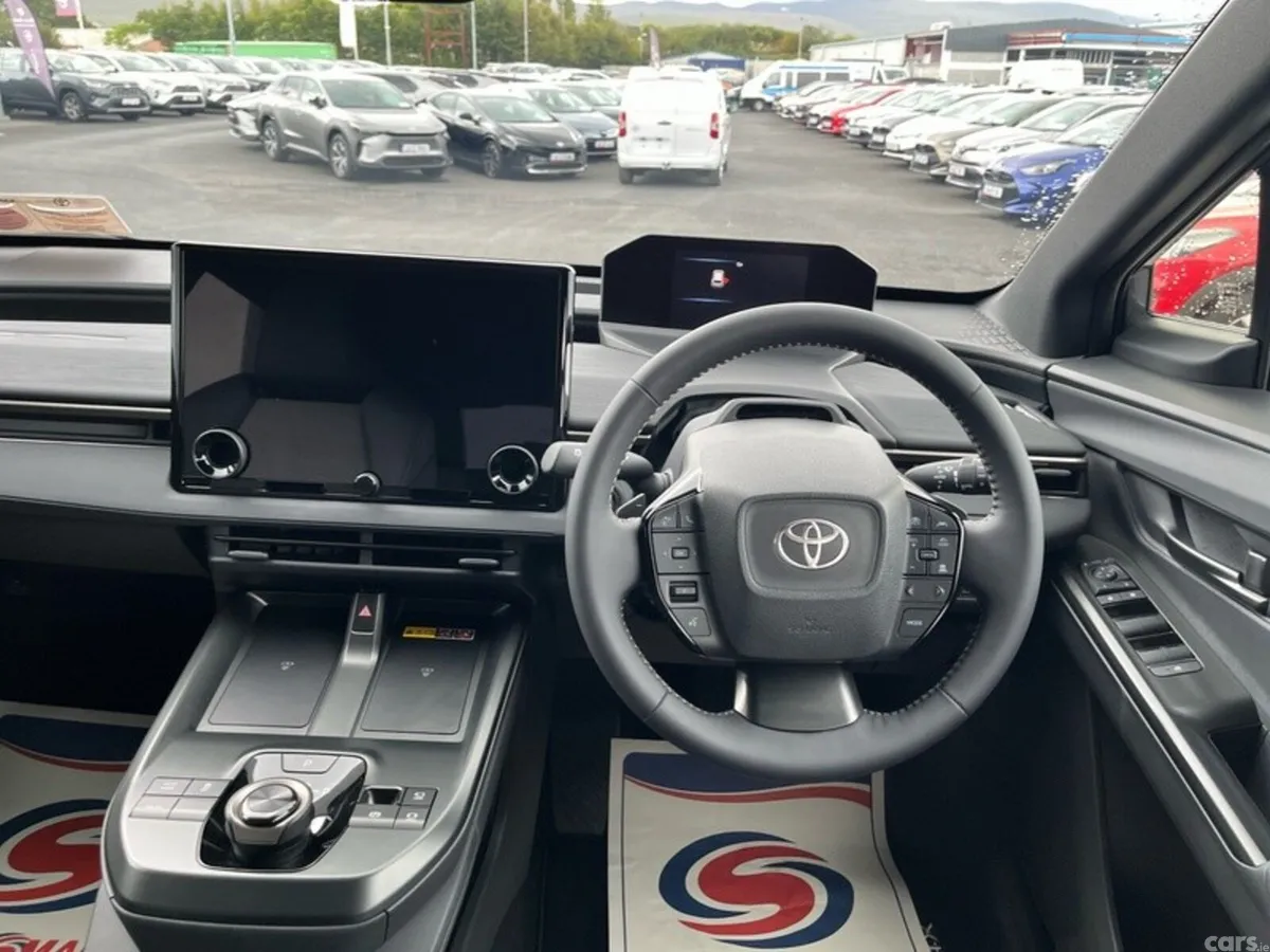 Toyota bZ Touring Estate, Electric, 2026, 
