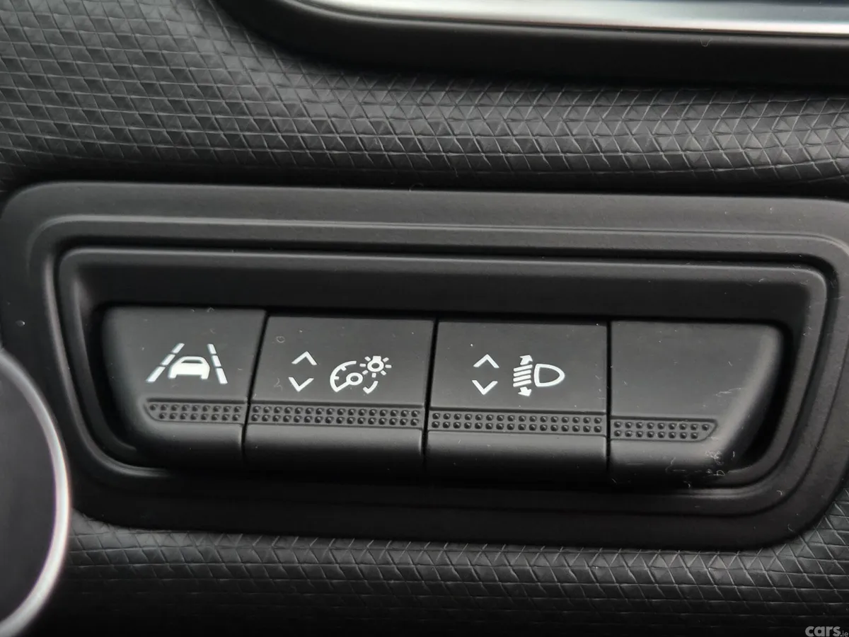 Renault Clio Hatchback, Petrol, 2021, Grey