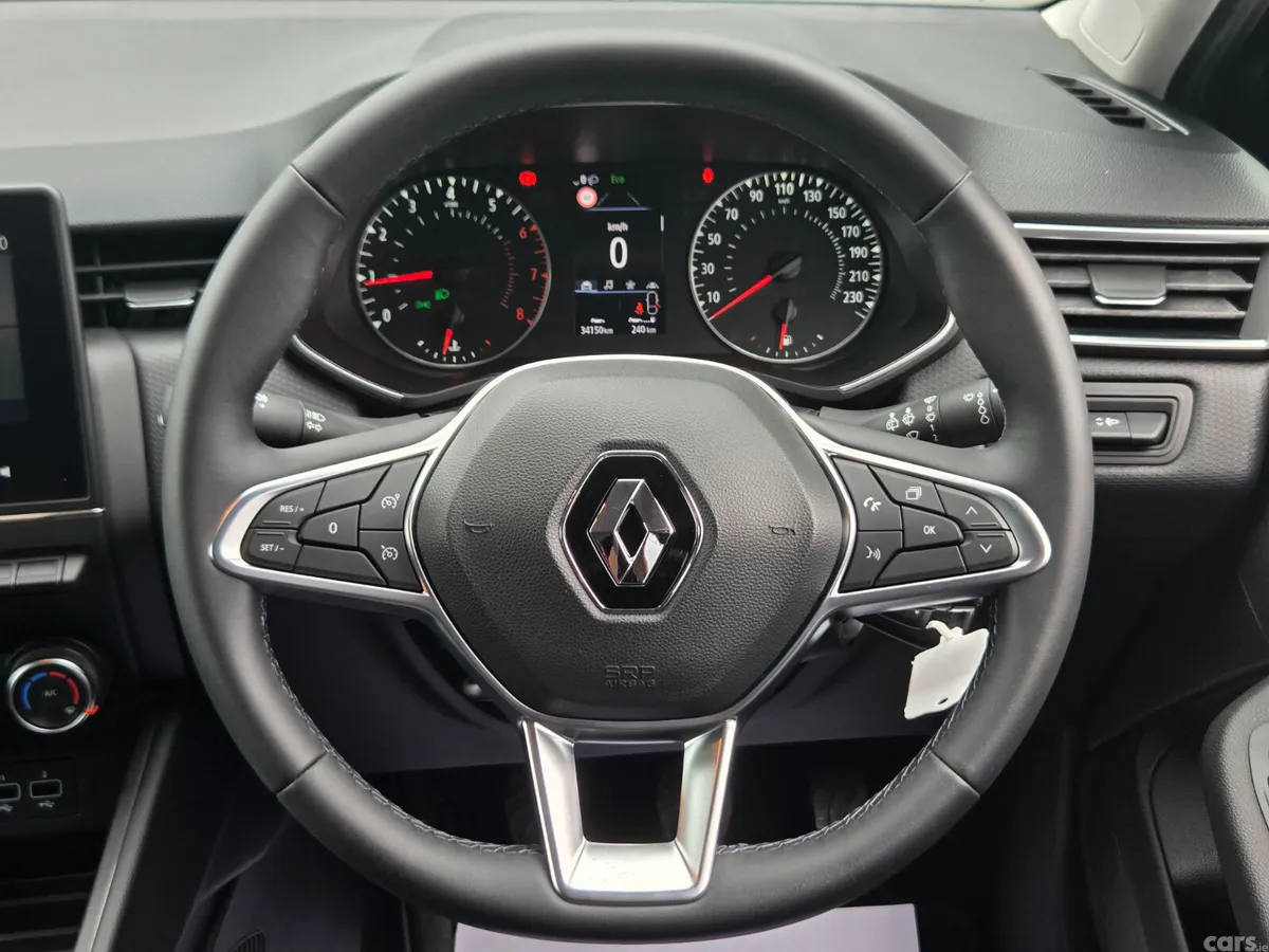 Renault Clio Hatchback, Petrol, 2021, Grey