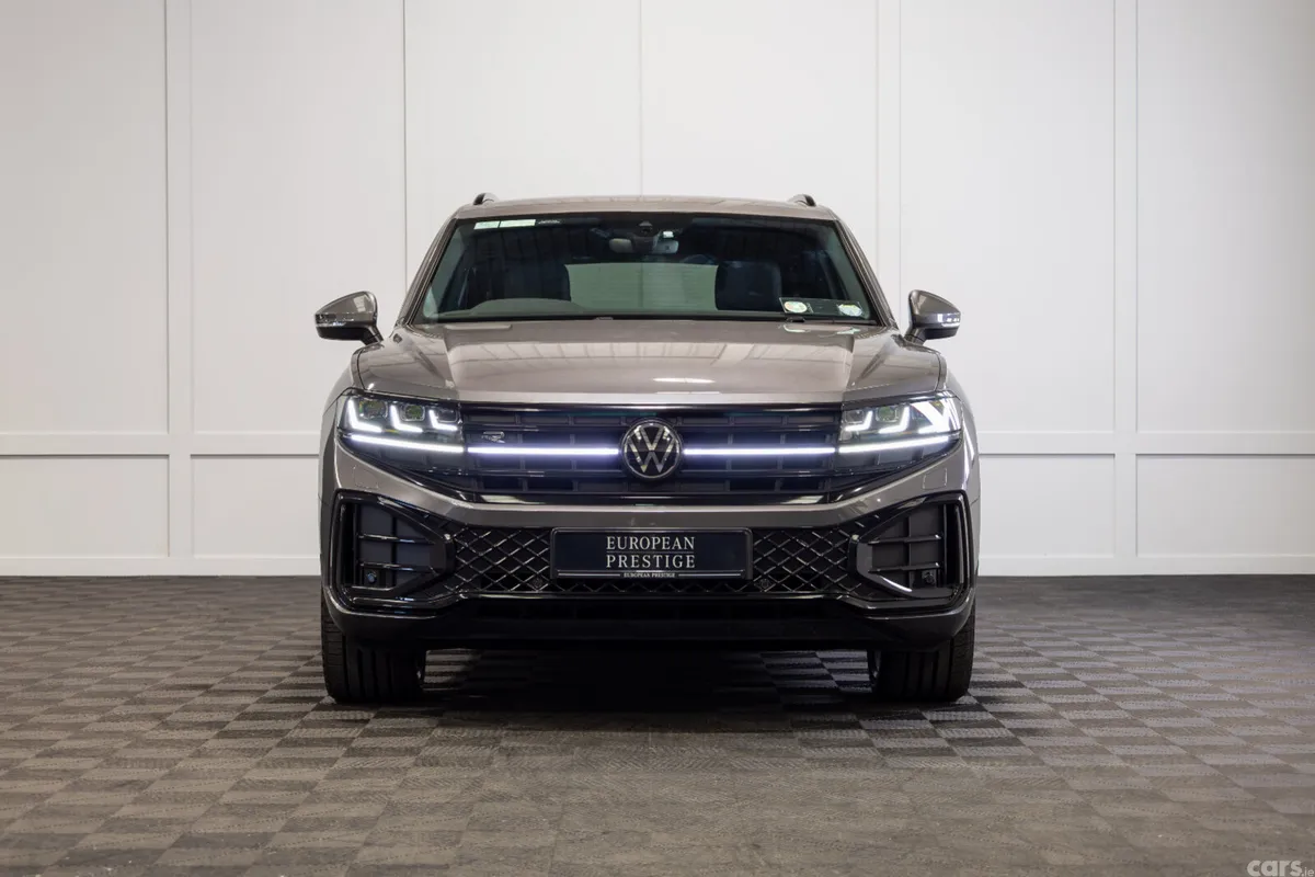 Volkswagen Touareg SUV, Diesel, 2025, Grey