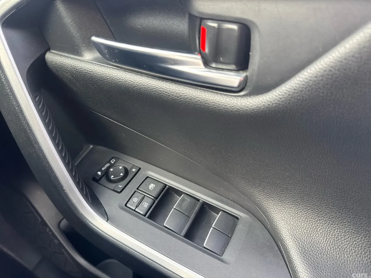 Toyota RAV4 SUV, Petrol Hybrid, 2022, Blue