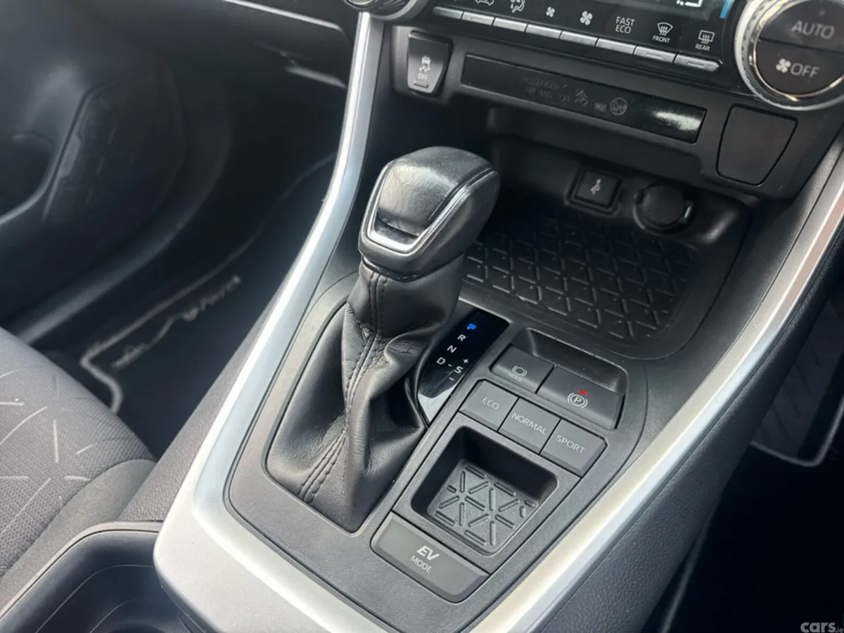 Toyota RAV4 SUV, Petrol Hybrid, 2022, Blue