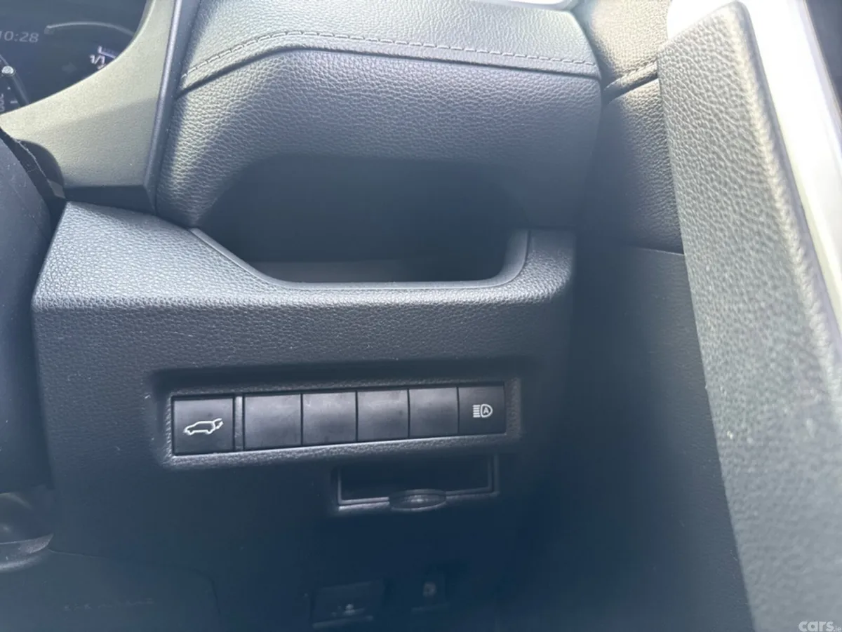 Toyota RAV4 SUV, Petrol Hybrid, 2022, Blue