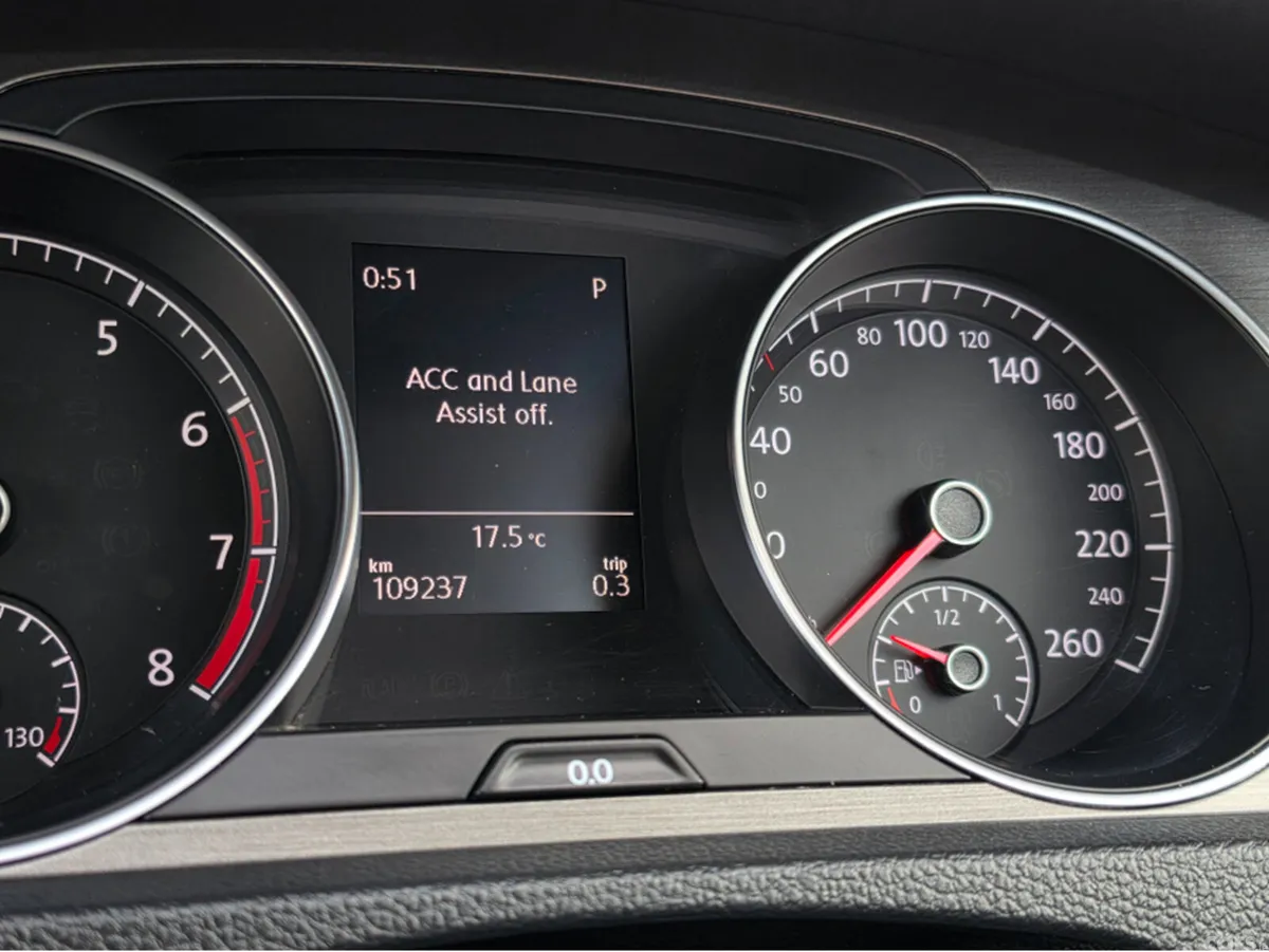 Volkswagen Golf Hatchback, Petrol, 2013, Silver