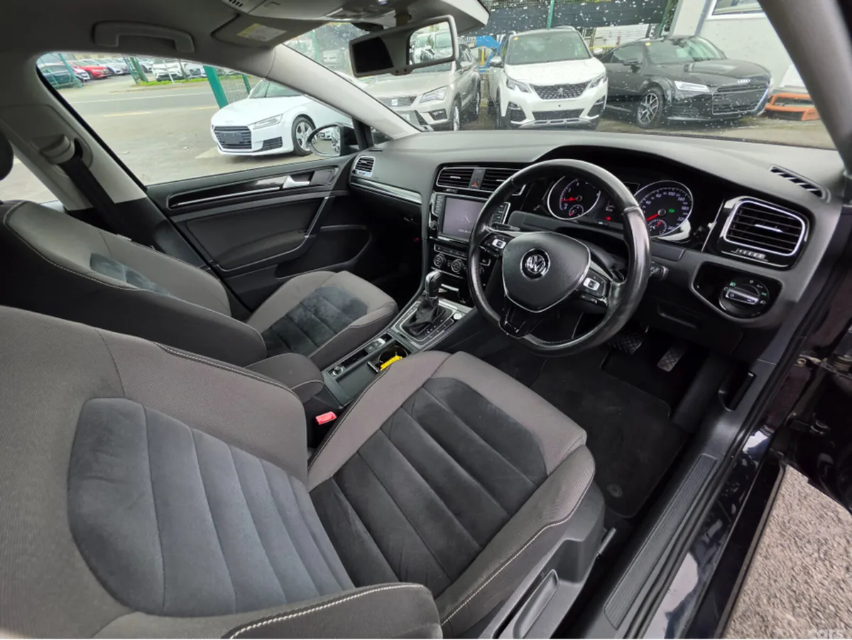 Volkswagen Golf Hatchback, Petrol, 2015, Black