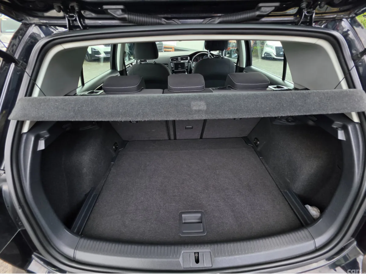 Volkswagen Golf Hatchback, Petrol, 2015, Black