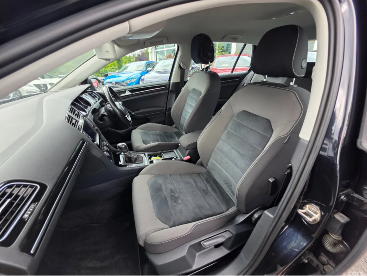 Volkswagen Golf Hatchback, Petrol, 2015, Black