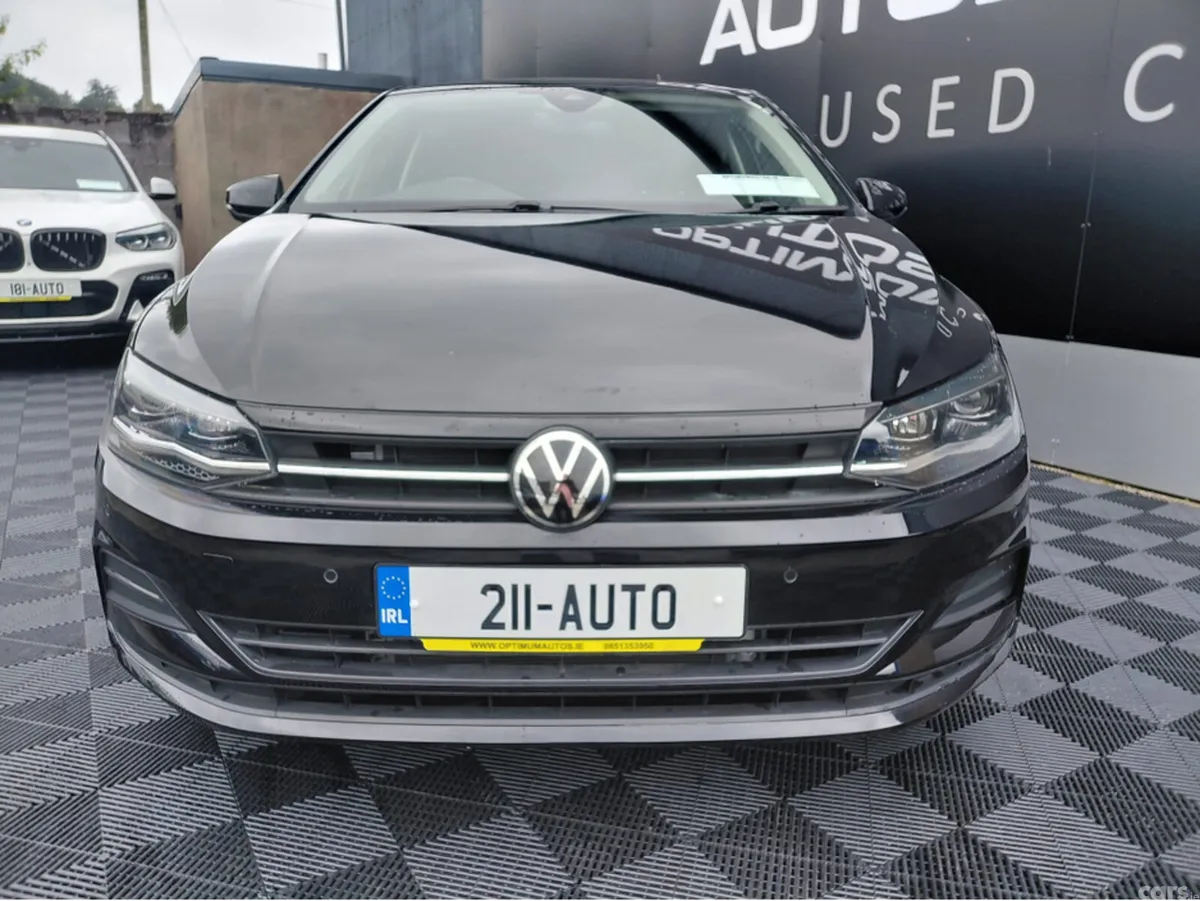 Volkswagen Polo MPV, Petrol, 2021, Black