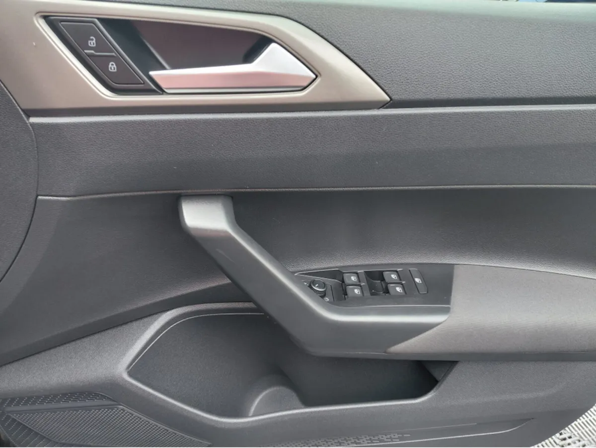 Volkswagen Polo MPV, Petrol, 2021, Black