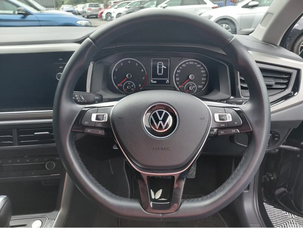 Volkswagen Polo MPV, Petrol, 2021, Black