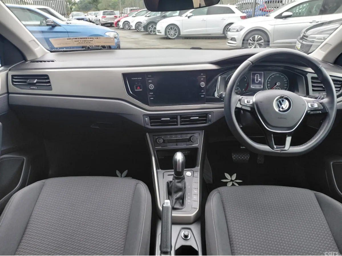Volkswagen Polo MPV, Petrol, 2021, Black